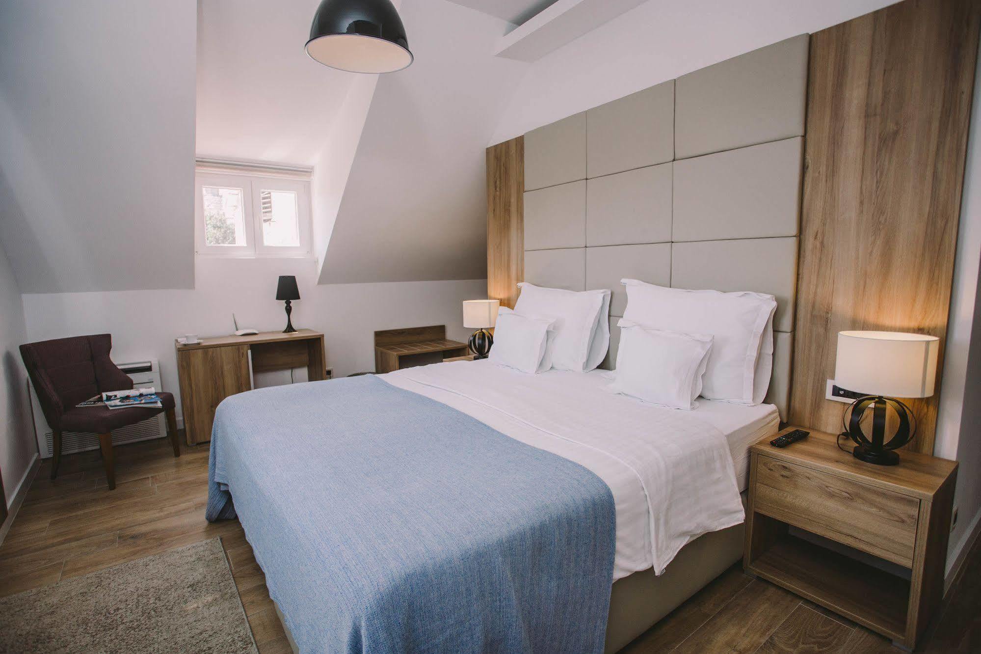 Ibella Boutique Rooms Split Extérieur photo