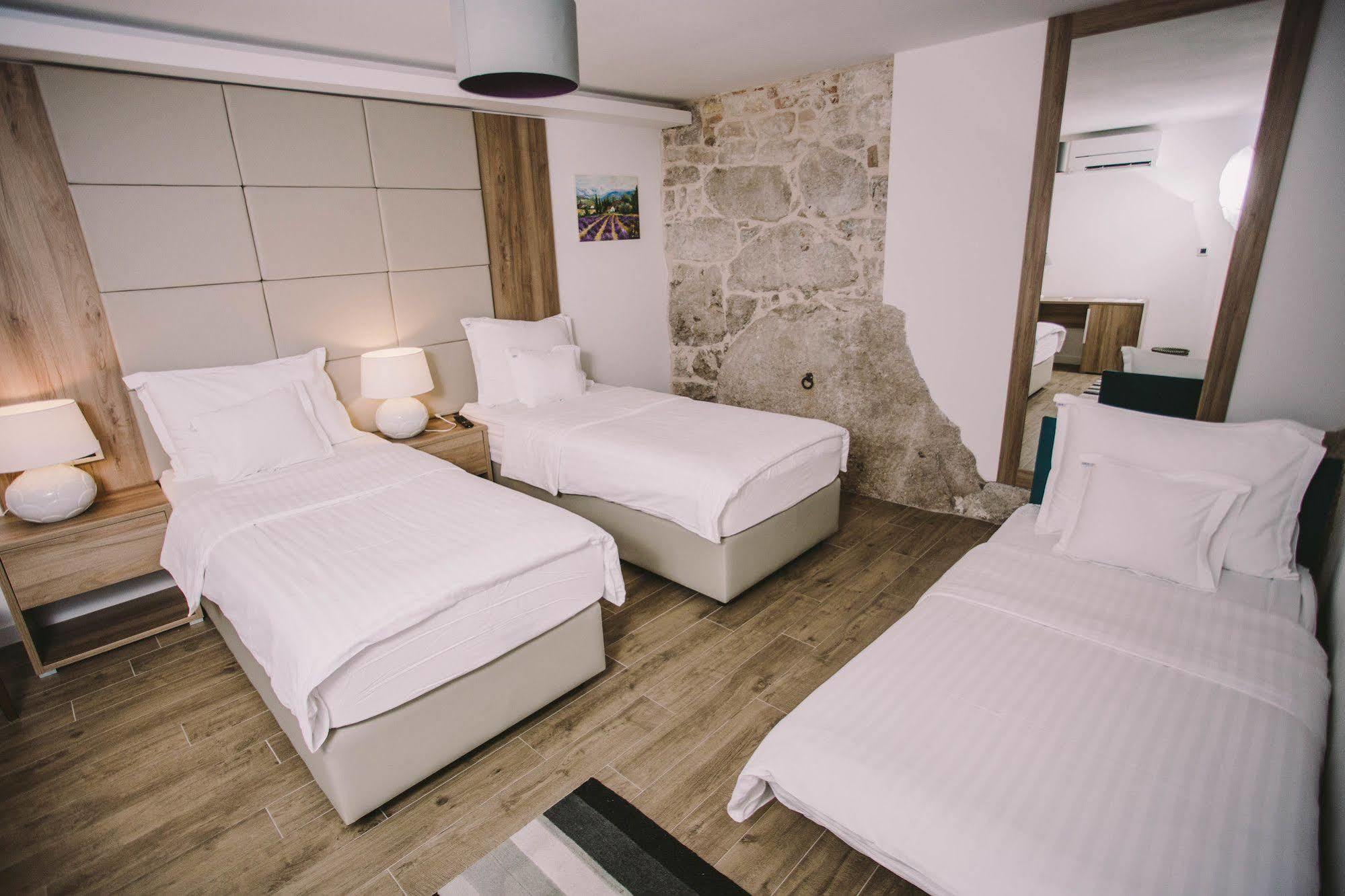 Ibella Boutique Rooms Split Extérieur photo